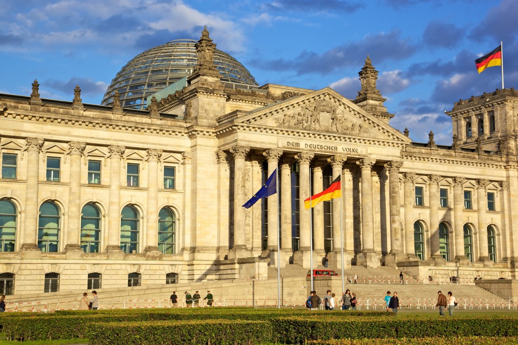 Reichstag_Dem_Deutschen_Volke